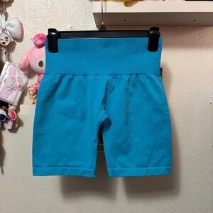 NVGTN Seamless Contour Shorts Size Medium